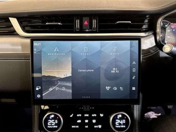 Jaguar F-PACE 2.0 D200 MHEV R-Dynamic S SUV 5dr Diesel Auto AWD Euro 6 (s/s) (