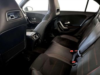 Mercedes-Benz A Class 1.5 A180d AMG Line Hatchback 5dr Diesel 7G-DCT Euro 6 (s/s) (116