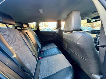 Toyota Auris 1.8 VVT-h Excel CVT Euro 6 (s/s) 5dr (Safety Sense)