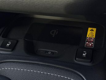 Toyota Corolla 1.8 VVT-h Design Hatchback 5dr Petrol Hybrid CVT Euro 6 (s/s) (1