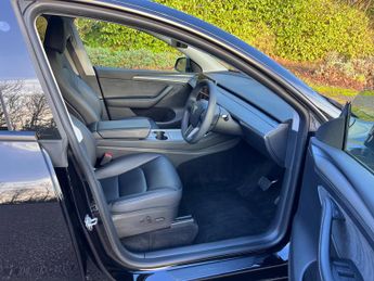 Tesla Model Y (Dual Motor) Long Range Auto 4WDE 5dr