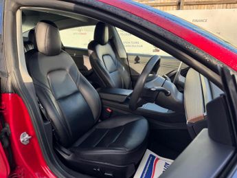 Tesla Model 3 Standard Range Plus Auto RWD 4dr