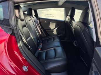 Tesla Model 3 Standard Range Plus Auto RWD 4dr