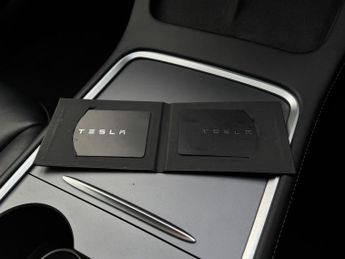 Tesla Model 3 Standard Range Plus Auto RWD 4dr