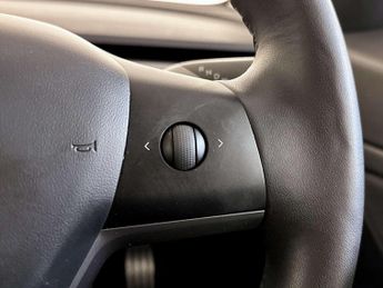 Tesla Model 3 (Dual Motor) Performance Saloon 4dr Electric Auto 4WDE (Performa