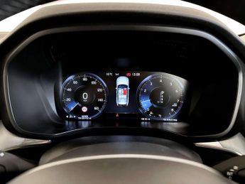 Volvo XC60 2.0 T5 Momentum SUV 5dr Petrol Auto AWD Euro 6 (s/s) (250 ps)