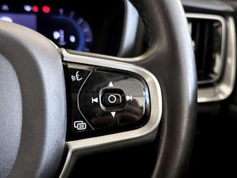 Volvo S60 2.0 B5 MHEV R-Design Saloon 4dr Petrol Hybrid Auto Euro 6 (s/s) 