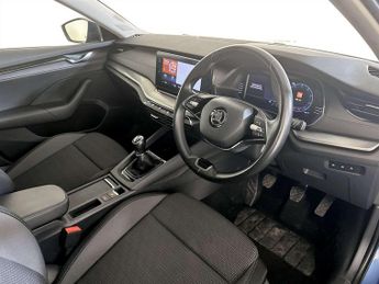 Skoda Octavia 2.0 TDI SE Technology Hatchback 5dr Diesel Manual Euro 6 (s/s) (