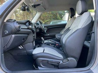 MINI Hatch 1.5 Cooper Classic Steptronic Euro 6 (s/s) 3dr