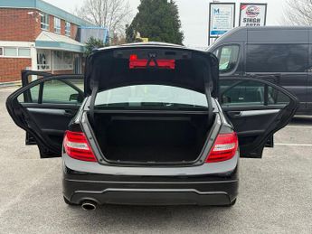 Mercedes-Benz C Class 2.1 C220 CDI BlueEfficiency Sport G-Tronic+ Euro 5 (s/s) 4dr