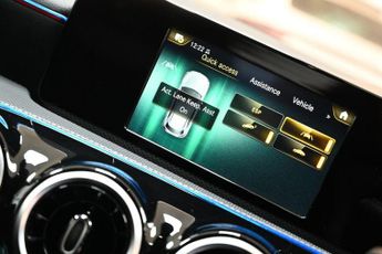 MERCEDES-BENZ A-CLASS 1.3 A200 AMG Line Hatchback 5dr Petrol 7G-DCT Euro 6 (s/s) (163 