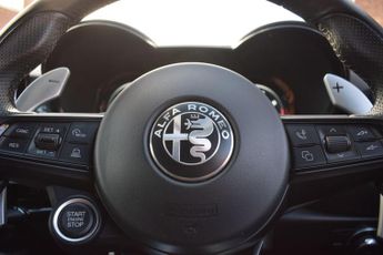 Alfa Romeo Tonale 1.5 VGT MHEV Veloce DCT Euro 6 5dr