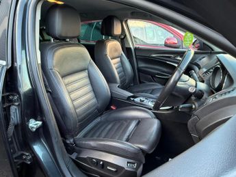 Vauxhall Insignia 2.0 CDTi BiTurbo Elite Nav Sports Tourer Auto Euro 5 5dr