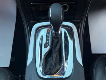 Vauxhall Insignia 2.0 CDTi BiTurbo Elite Nav Sports Tourer Auto Euro 5 5dr