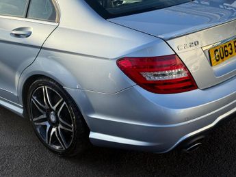 Mercedes-Benz C Class 2.1 C220 CDI AMG Sport Plus G-Tronic+ Euro 5 (s/s) 4dr