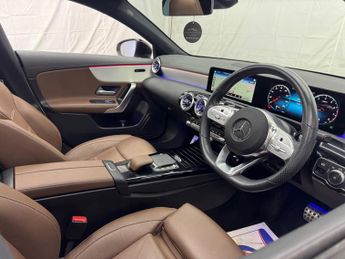 Mercedes-Benz CLA 1.3 CLA180 AMG Line Night Edition (Premium Plus) Coupe 7G-DCT Eu