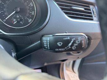 Skoda Octavia 1.6 TDI Black Edition DSG Euro 5 (s/s) 5dr