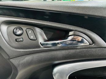 Vauxhall Insignia 2.0 CDTi Elite Nav Auto Euro 5 5dr