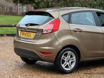 Ford Fiesta 1.6 Zetec Powershift Euro 5 5dr