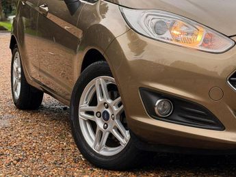 Ford Fiesta 1.6 Zetec Powershift Euro 5 5dr