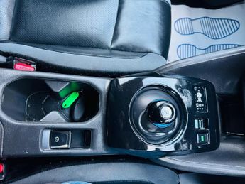Nissan Leaf 40kWh Tekna Auto 5dr