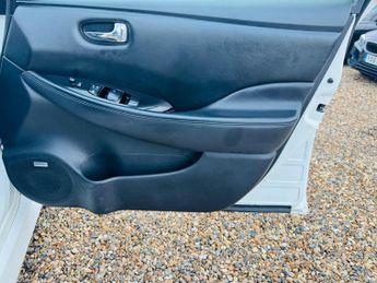 Nissan Leaf 40kWh Tekna Auto 5dr