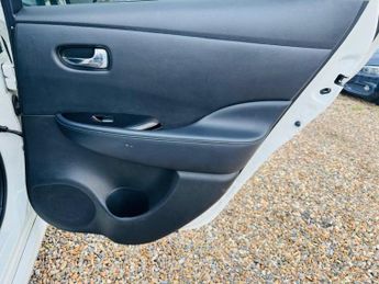 Nissan Leaf 40kWh Tekna Auto 5dr