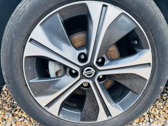 Nissan Leaf 40kWh Tekna Auto 5dr