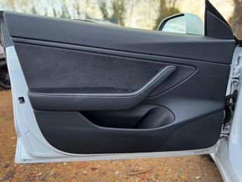 Tesla Model 3 (Dual Motor) Long Range Auto 4WDE 4dr