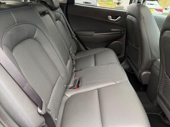 Hyundai Kona 64kWh Ultimate SUV 5dr Electric Auto (10.5kW Charger) (204 ps)