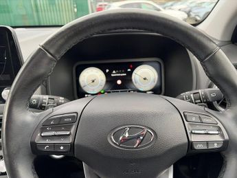 Hyundai Kona 64kWh Ultimate SUV 5dr Electric Auto (10.5kW Charger) (204 ps)
