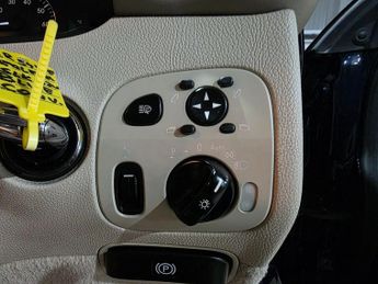 Mercedes-Benz CLK 3.2 CLK320 Elegance Cabriolet 2dr