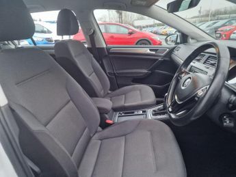Volkswagen Golf 1.6 TDI BlueMotion Tech Match Edition DSG Euro 6 (s/s) 5dr