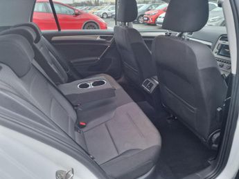 Volkswagen Golf 1.6 TDI BlueMotion Tech Match Edition DSG Euro 6 (s/s) 5dr