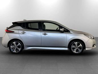 Nissan Leaf 40kWh Tekna Hatchback 5dr Electric Auto (150 ps)
