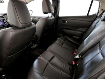 Nissan Leaf 40kWh Tekna Hatchback 5dr Electric Auto (150 ps)