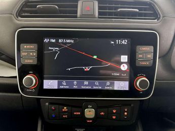 Nissan Leaf 40kWh Tekna Hatchback 5dr Electric Auto (150 ps)