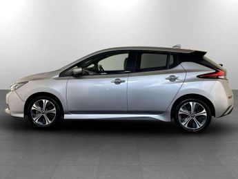 Nissan Leaf 40kWh Tekna Hatchback 5dr Electric Auto (150 ps)