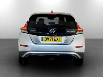 Nissan Leaf 40kWh Tekna Hatchback 5dr Electric Auto (150 ps)