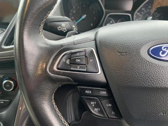 Ford Kuga 1.5T EcoBoost Vignale Auto AWD Euro 6 (s/s) 5dr