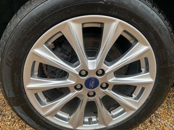 Ford Kuga 1.5T EcoBoost Vignale Auto AWD Euro 6 (s/s) 5dr