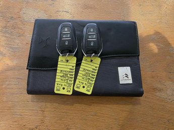 Citroen DS5 2.0 h e-HDi Airdream DSport EGS6 4WD Euro 5 (s/s) 5dr