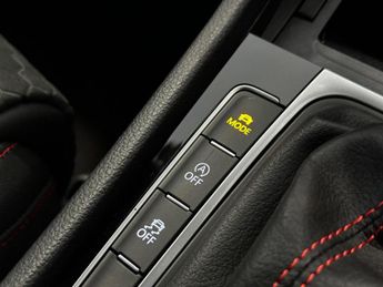 Volkswagen Golf 2.0 TSI GTI Performance DSG Euro 6 (s/s)