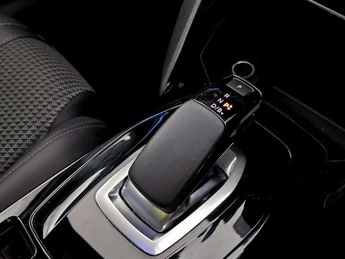 Peugeot E-2008 50kWh GT SUV 5dr Electric Auto (136 ps)