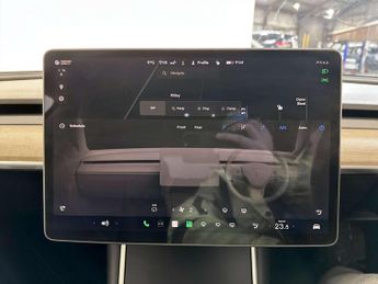 Tesla Model 3 Standard Range Plus Saloon 4dr Electric Auto RWD (241 bhp)