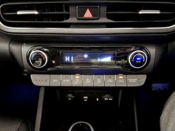 Hyundai KONA 1.6 h-GDi Ultimate SUV 5dr Petrol Hybrid DCT Euro 6 (s/s) (141 p