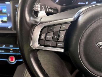 Jaguar F-PACE 2.0 D180 R-Sport SUV 5dr Diesel Auto AWD Euro 6 (s/s) (180 ps)