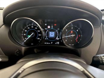 Jaguar F-PACE 2.0 D180 R-Sport SUV 5dr Diesel Auto AWD Euro 6 (s/s) (180 ps)