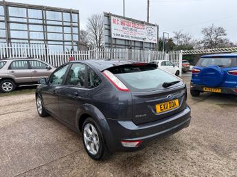 Ford Focus 1.6 TDCi DPF Sport 5dr