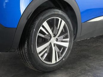 Peugeot 3008 1.6 13.2kWh Allure Premium e-EAT 4WD Euro 6 (s/s) 5dr